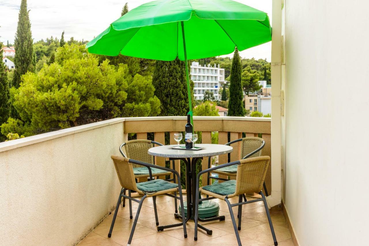 Apartments Garden Beach Superior ツァヴタット エクステリア 写真